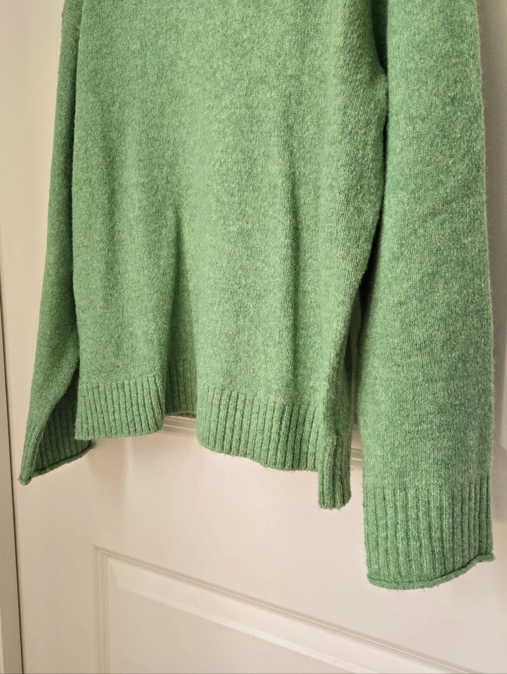 American Eagle Green Fluffy Knit Sweater Sz S - Picture 6 of 12